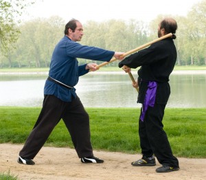 exercices de Wing Chun Kung Fu avec les batons